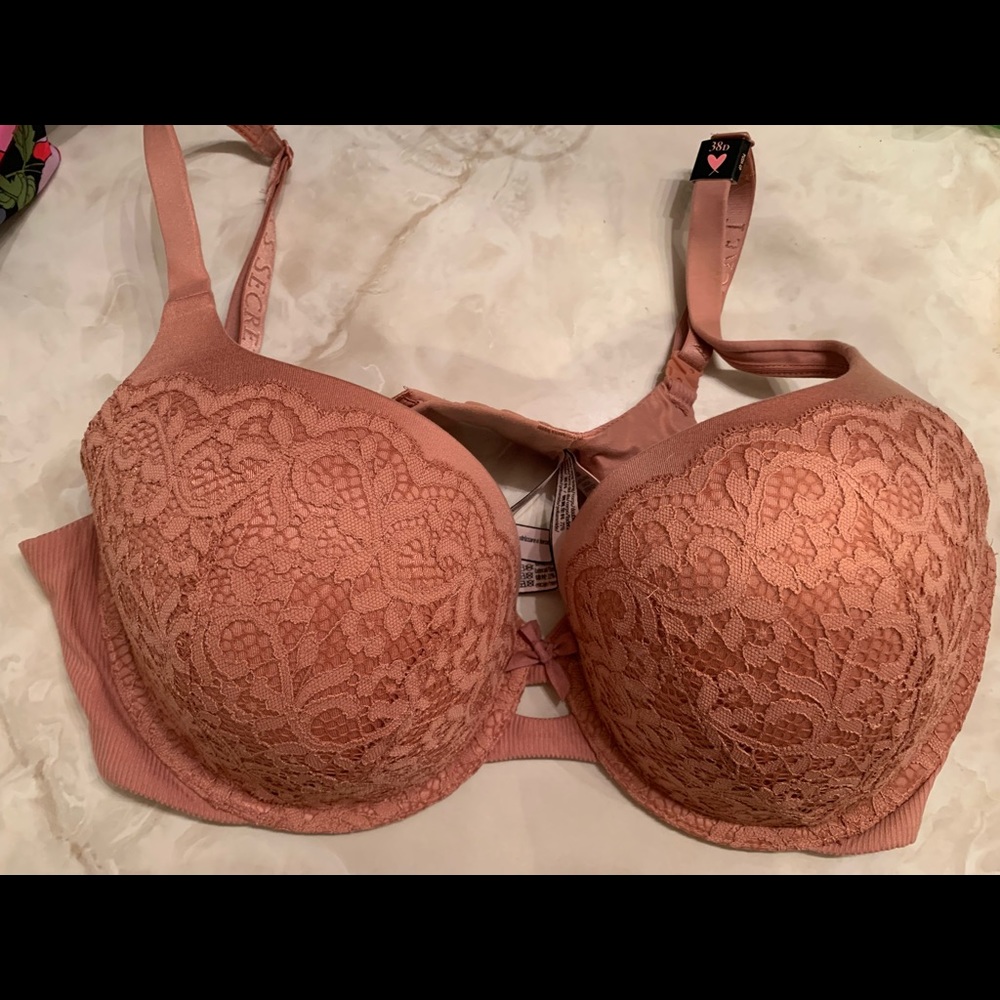 Vs pink Lacey bra